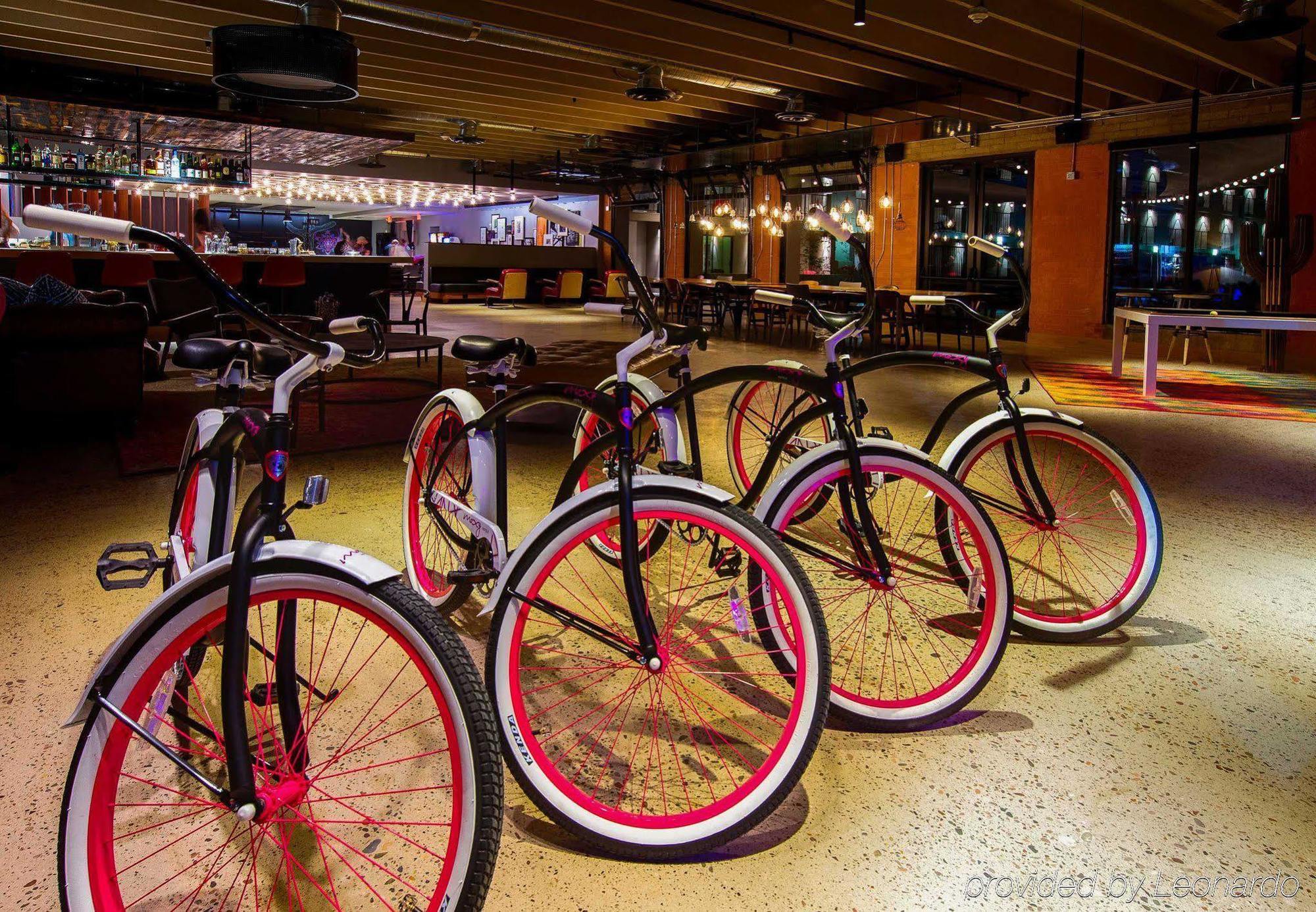 Moxy Phoenix Tempe/Asu Area Exterior photo